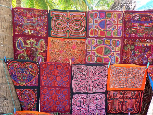 52- Grande diversite dans le motif des  molas 